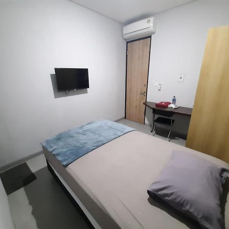 Oyo Life 92770 Cozy Puri 22 Hotel Jakarta Bagian luar foto