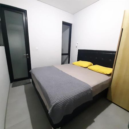 Oyo Life 92770 Cozy Puri 22 Hotel Jakarta Bagian luar foto