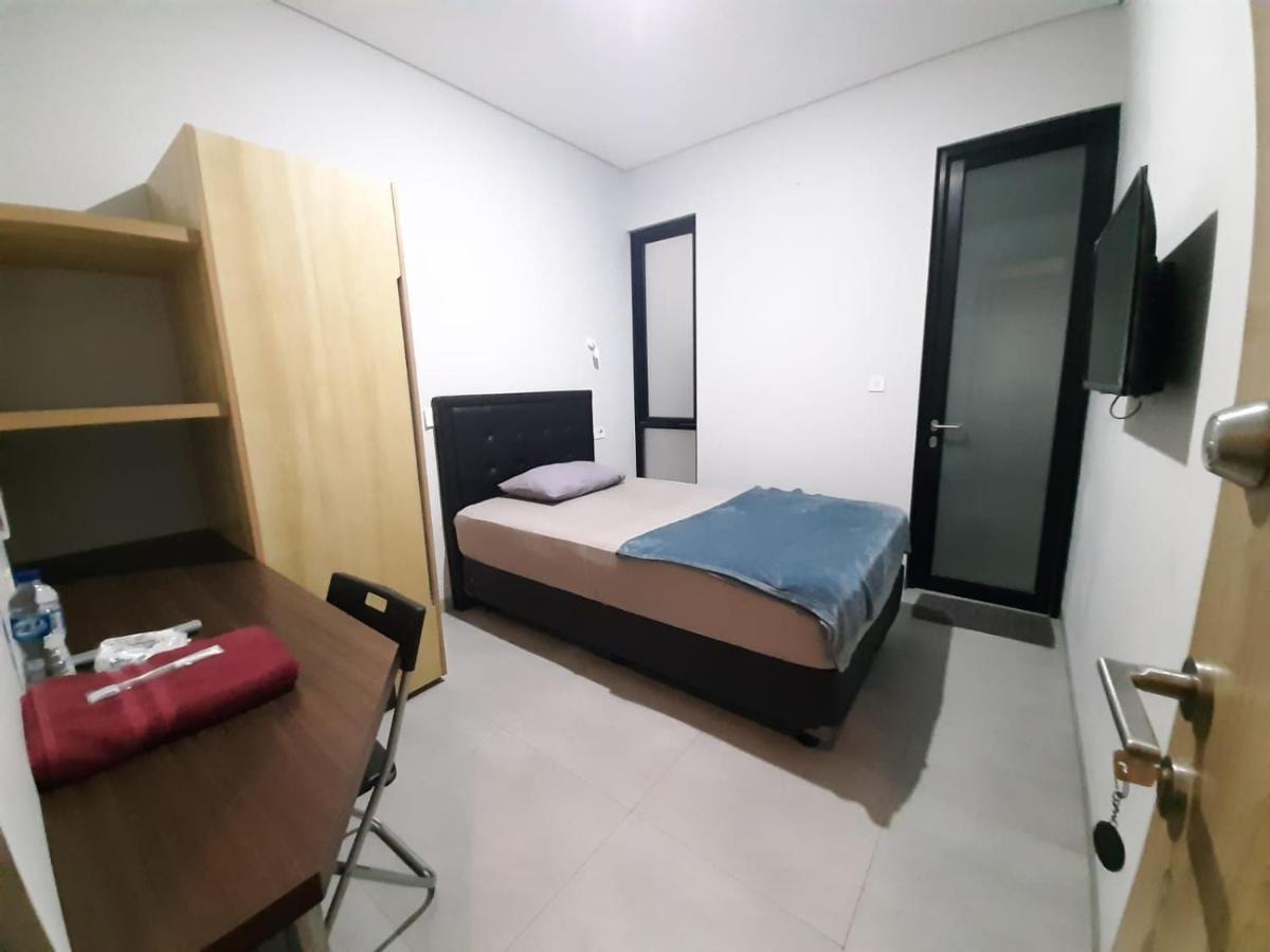 Oyo Life 92770 Cozy Puri 22 Hotel Jakarta Bagian luar foto
